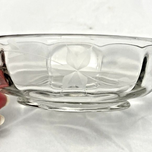 Clear Cut Glass Starburst Handled Bowl, Vintage EUC - Picture 7 of 8